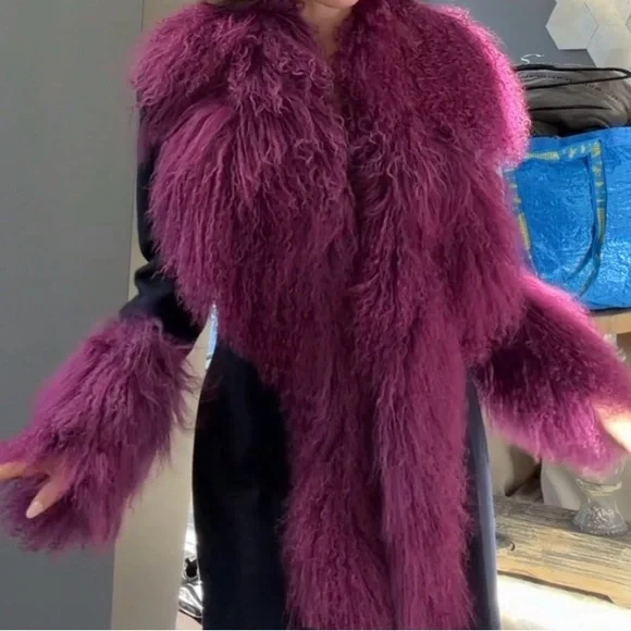 Vintage custom made no label blue coat with purple Mongolian fur trim - Picture 6 of 7